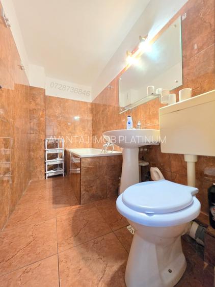 Unirii - F 64 - adiacent - 12