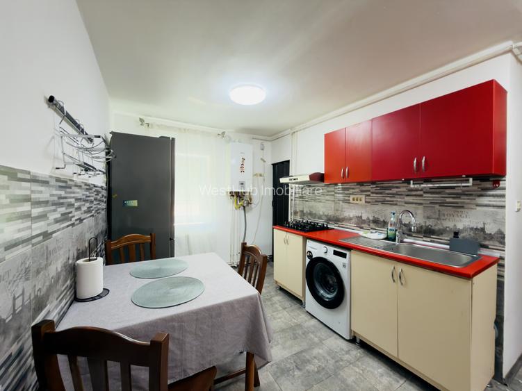COMISION 0%  Apartament 2 camere, semidecomandat, etaj 3, zona Steaua - 7