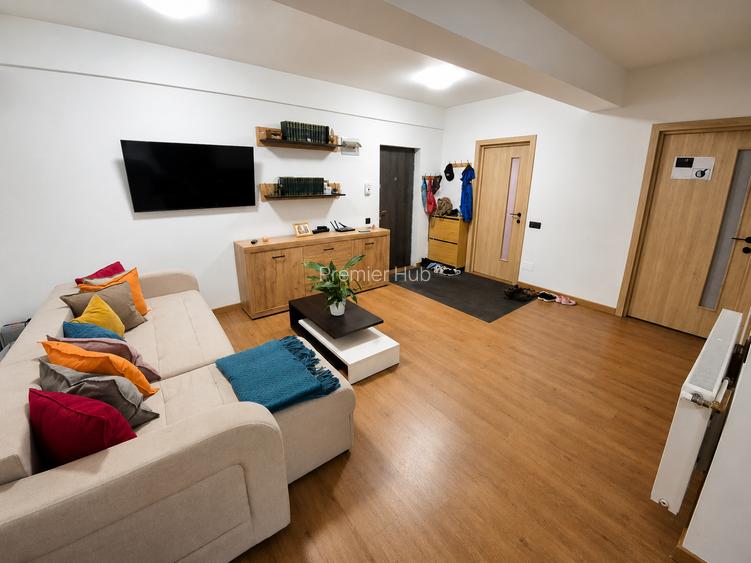 Apartament 3 camere, 62mp, 2 garaje, balcon 12mp, zona Sesul de Sus - 3