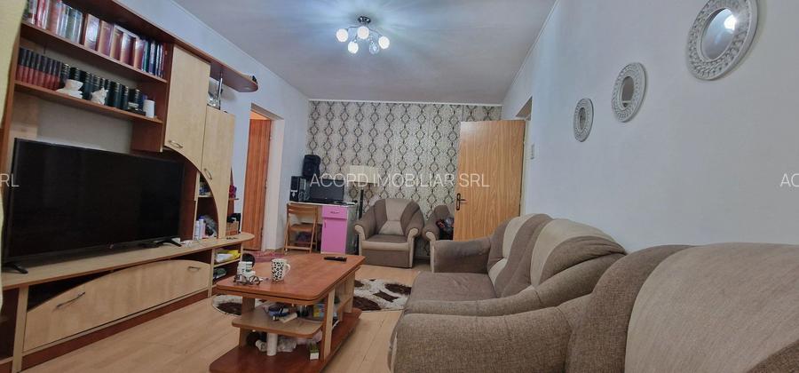 Doua camere transformat in 3 camere. - 2