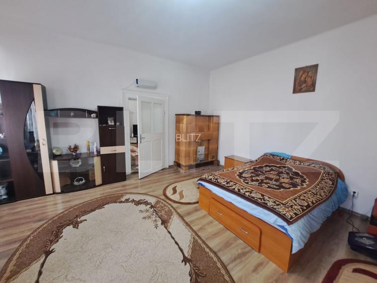 Casa saseasca renovata integral, 2200 mp teren, ideala pentru doua familii  - 14