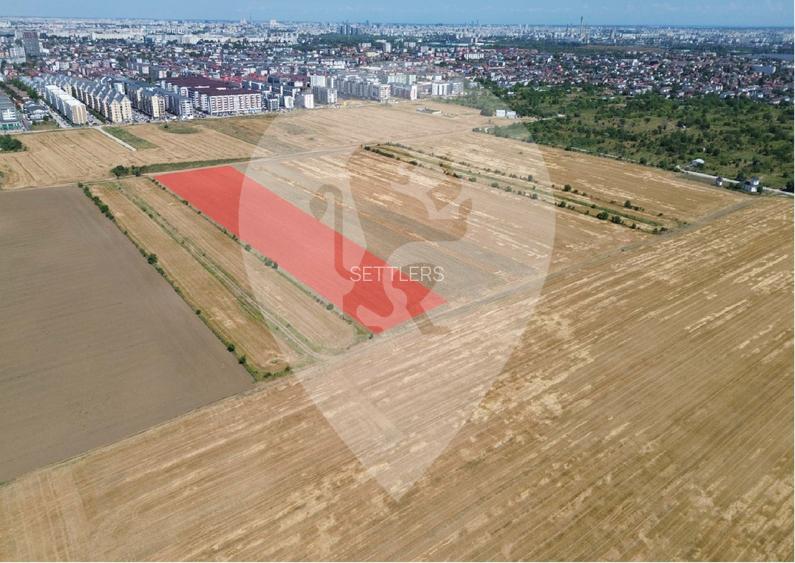 Teren intravilan cu dubla deschidere &acirc; 6.240 mp in plina dezvoltare urbana - 2
