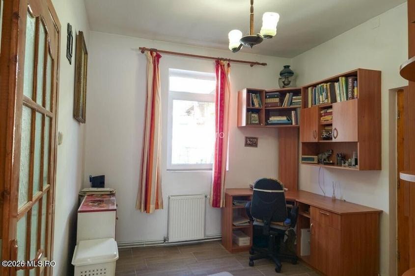 Lunei - Ion Neculce, 2 Apartamente. Mansarda 157 mp. Anexe, Lot 475 mp - 13