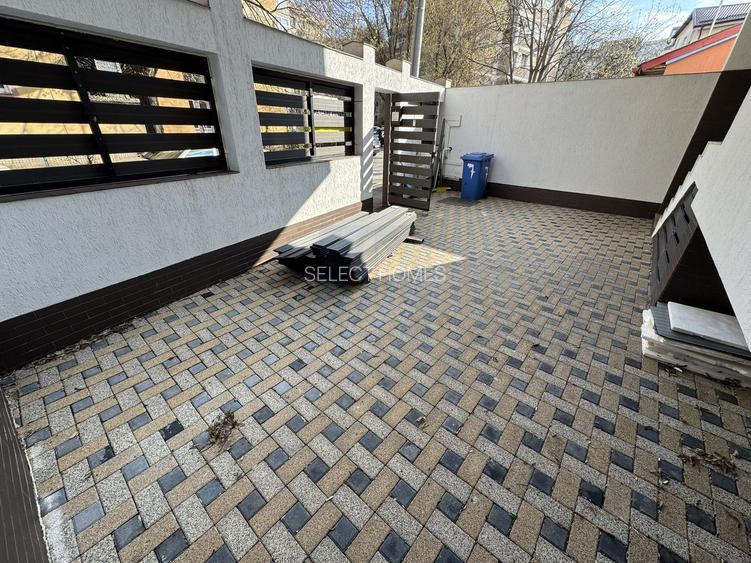 Apartament 5 camere triplex cu curte de vanzare *metrou Crangasi* - 16