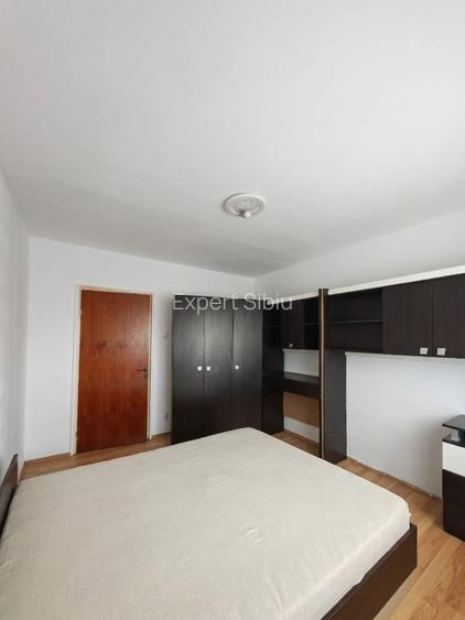 Apartament 2 camere decomandat de închiriat – zona Vasile Aaron, lângă Shopping - 3