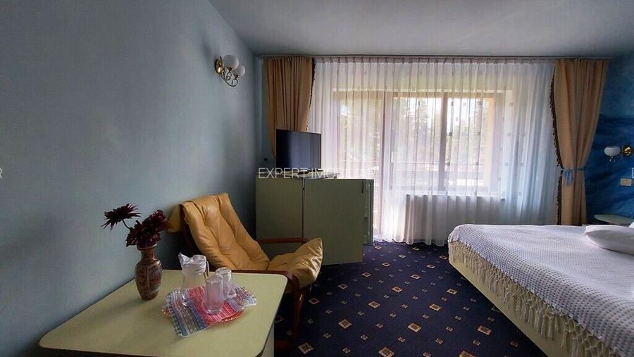 Vanzare pensiune in statiunea Predeal-Cioplea 15 camere - 6