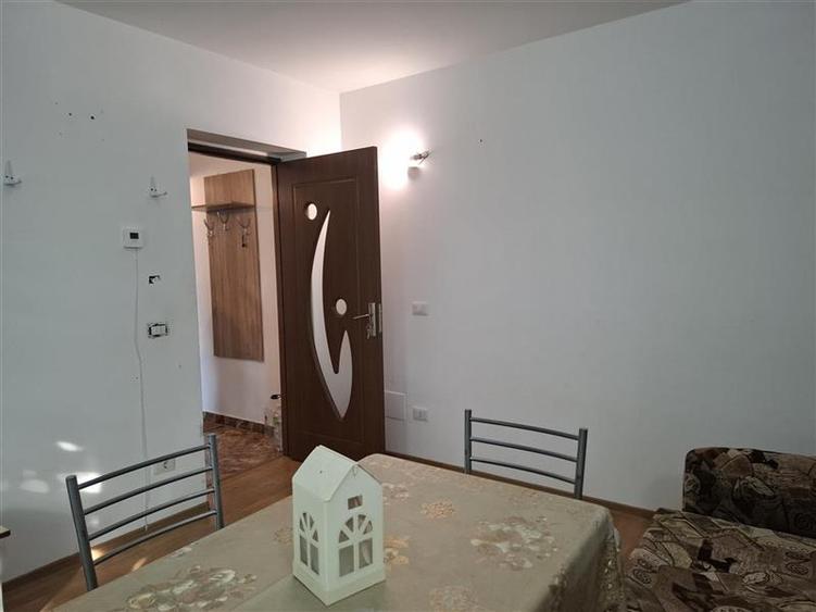 Apartament 2 camere et 2, decomandat, CT, Sud