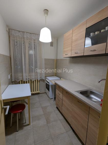 Apartament renovat, Gara de Nord – vis-a-vis de metrou - 4