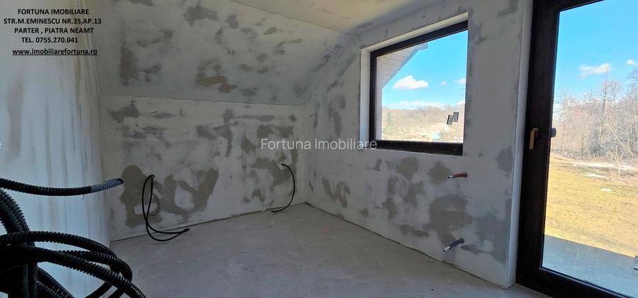 Casa P+M si 1400 mp teren, langa parau si padure,com.Piatra Soimului - 8