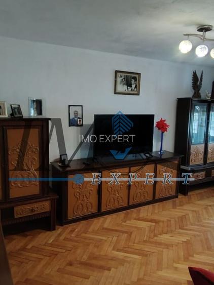 Apartament 3 camere decomandat zona Kaufland Cetate - 2