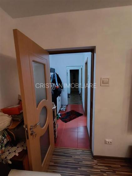 4 camere confort 1 Decoamandat, etaj superior, Mobilat, 80 mp - Viziru 3 - 9