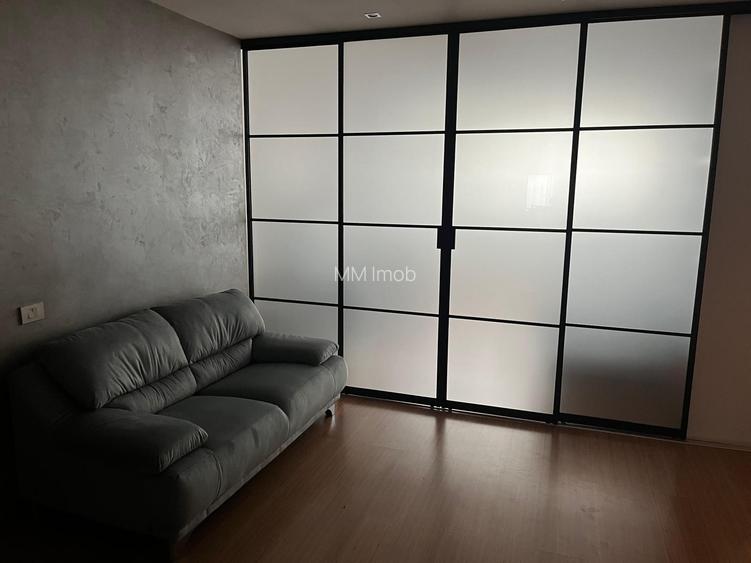 Apartament cu 3 camere/  Piata Victoriei/ Moxa - 2