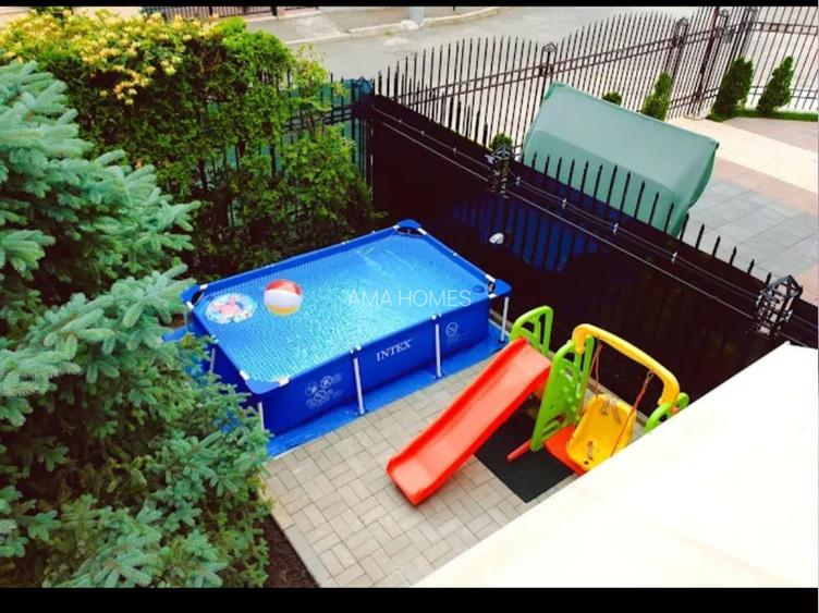 De vanzare Pensiune Eforie Nord la doi pasi de mare - 10