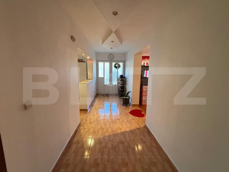 Casa de vanzare, cu 4 camere, 180 mp, zona Aninoasa - 11