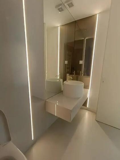 Apartament 3 camere premium în Cortina North | Etaj 5 | Balcon | Vedere panorami