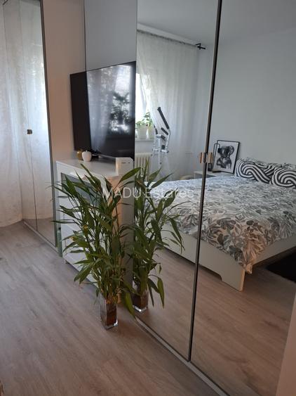 Tineretului, 2 camere decomandat, etaj 2, mobilat utilat, bloc 1983, parcare ADP - 8