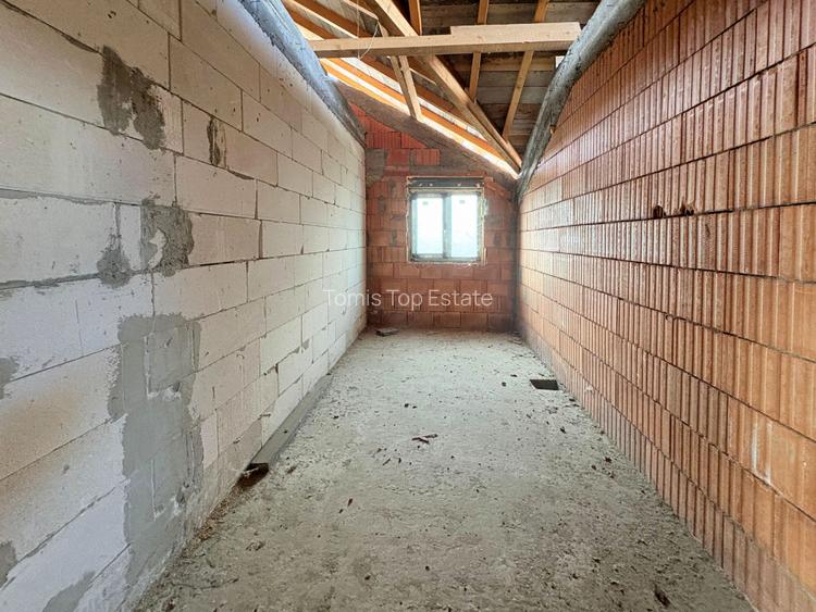 Casa P+1 la Rosu in Valu lui Traian - 14