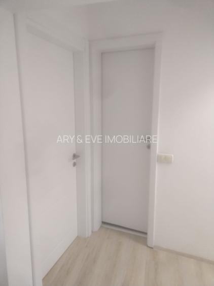For Rent: Premium 4-Room Apartment | Unirii Square | Panoramic ViewWe - 3