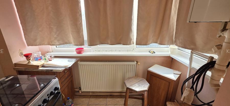 GARA - ABATOR 2 CAMERE DECOMANDATE MOBILAT + UTILAT CENTRALA GAZE PRET 450 EURO - 18