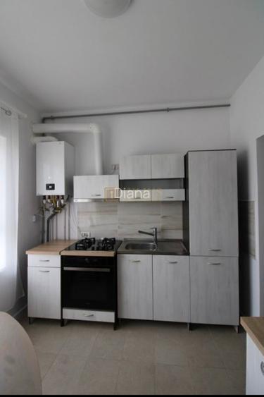 Proprietar, ofer spre inchiriere apartament  decomandat cu doua  camere - 6