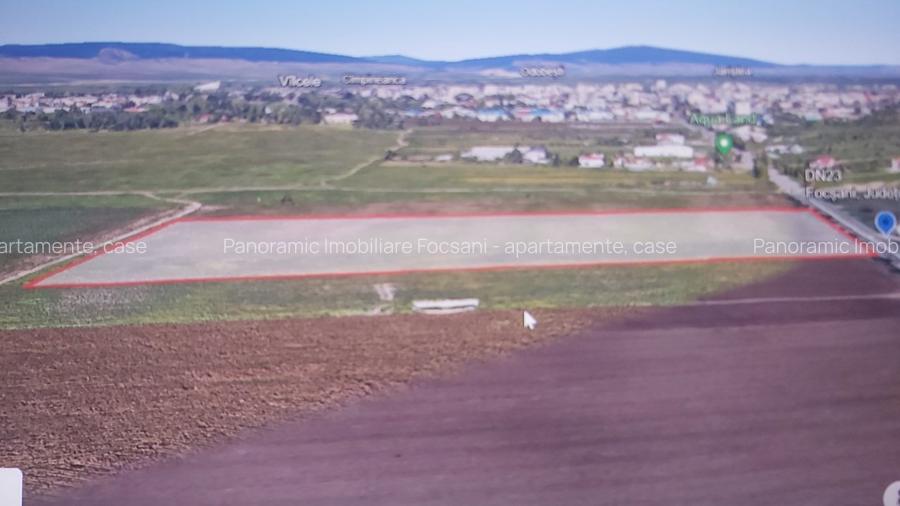 Teren intravilan de vanzare 45000 mp, Focsani,  deschidere 138 ml stradal - 24
