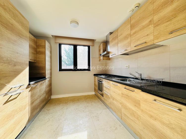 Oxford Gardens - vila VANZARE|| 3 dormitoare - 3