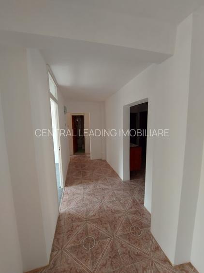 Vitan Mall strada Rarau - 6