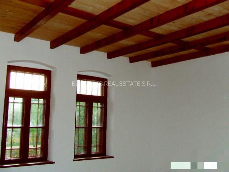 Conac boieresc - 5 camere - Nicolae Balcescu - 105.000 euro (Cod E11) - 6
