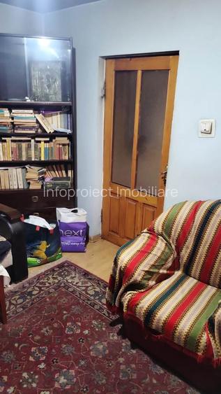 Casă central în Vadu Pașii, deschidere la 2 străzi, garaj, anexe, grădină - 4