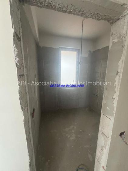 Km 5-Veterani, ap 2 cam, etaj 4 , bloc nou, terasa 41 - 7