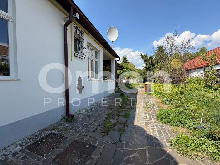 Casa renovata cu curte pentru inchiriere, zona Centrul Vechi - 2