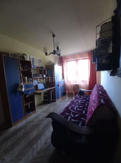 Apartament 3 camere în zona HOTEL Royal - 4