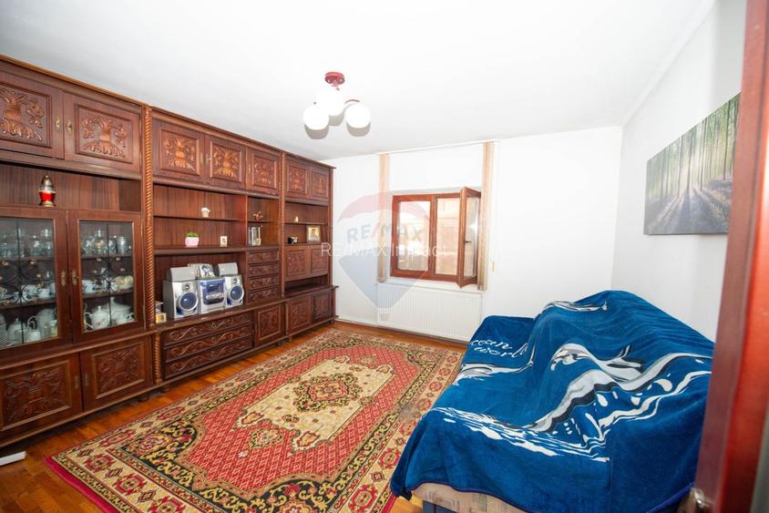 Casa de vanzare teren 2000mp si spatii comerciale Galbinasi Calarasi - 11