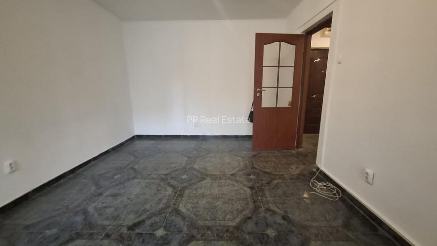 Ciresica - ap 3 cam , parter (gaze la usa ) - 18