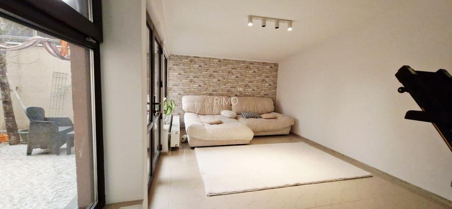 Apartament 3 camere | Curte proprie | 2 locuri parcare - 2