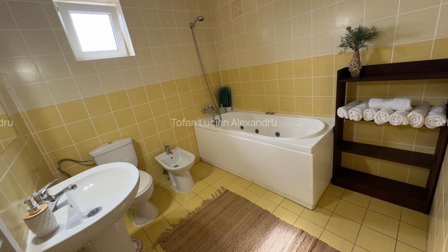 Proprietate cu 2 Vile și Vedere Panoramică – Gura Humorului (1km de Centru) - 14