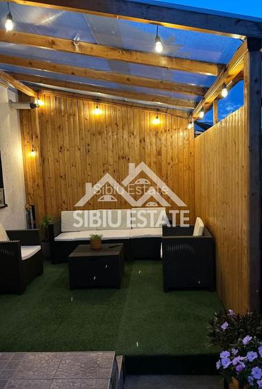 Casa cvadruplex de vanzare 4 camere, curte proprie - 7