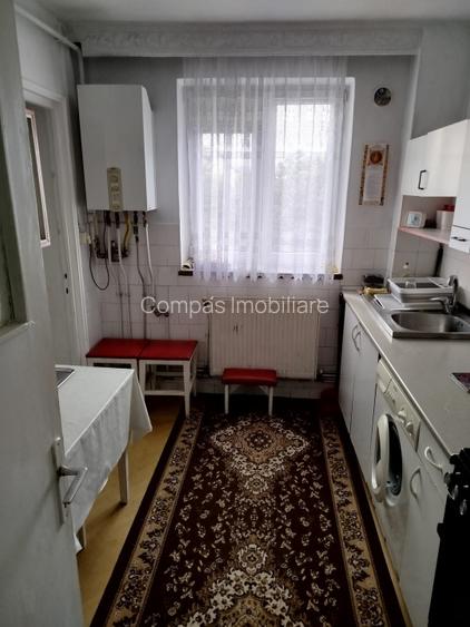 Apartament 3 camere, decomandat, Piatra Neamt - 5