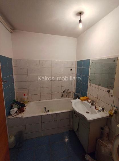 Apartament 3 camere , confort 1 , decomandat , 1984 - 3