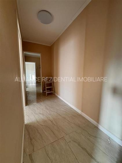 Sector 4 Metrou Aparatorii Patriei,Apartament 3 Camere Renovat - 6
