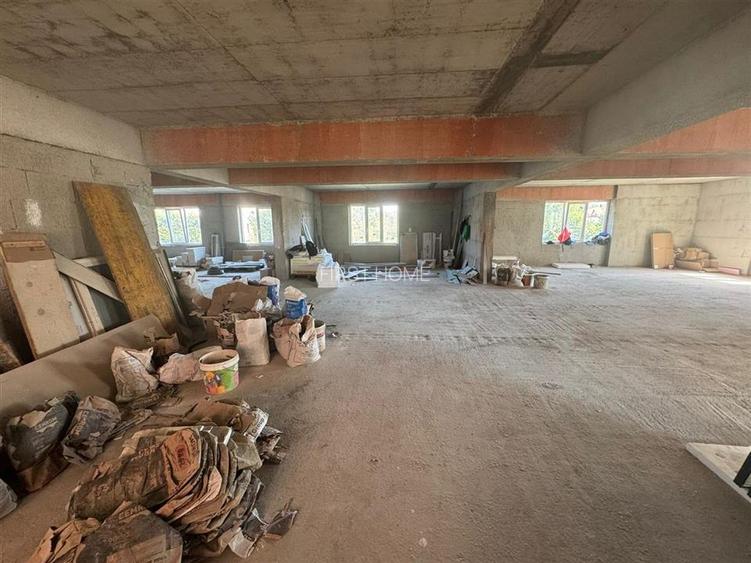 Sp com 277 mp, se poate inchiria si jumatate, bl nou, Lic Unirea - 16