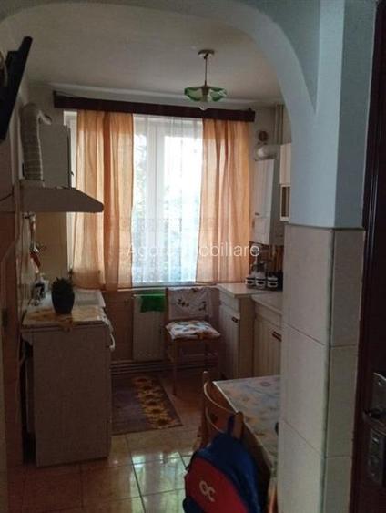 Apartament cu 2 camere - centru - 8