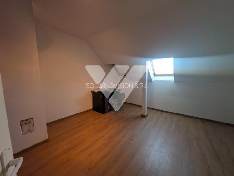 Apartament tip mansarda 3 camere de inchiriat  - 4