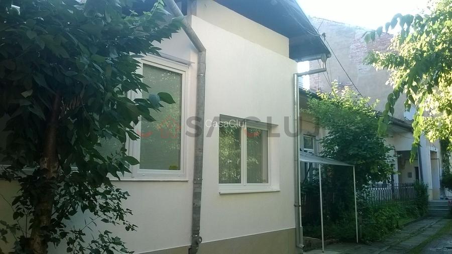 3 Camere curte si loc de parcare, langa Primarie - 14