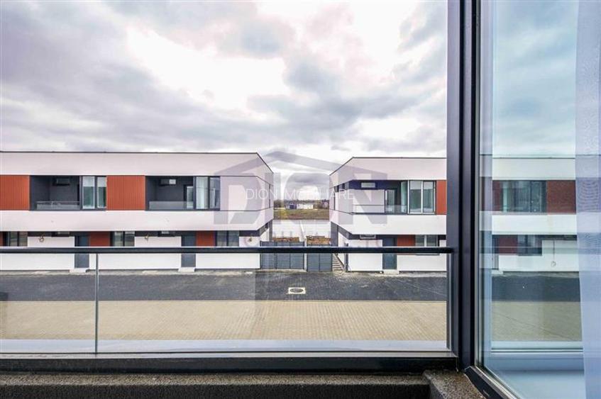 Casa de tip insiruit, incalzire in pardoseala - 4