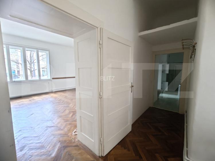 Doua partamente cu potențial de unificare, curte interioară si garaj, str Horea - 7