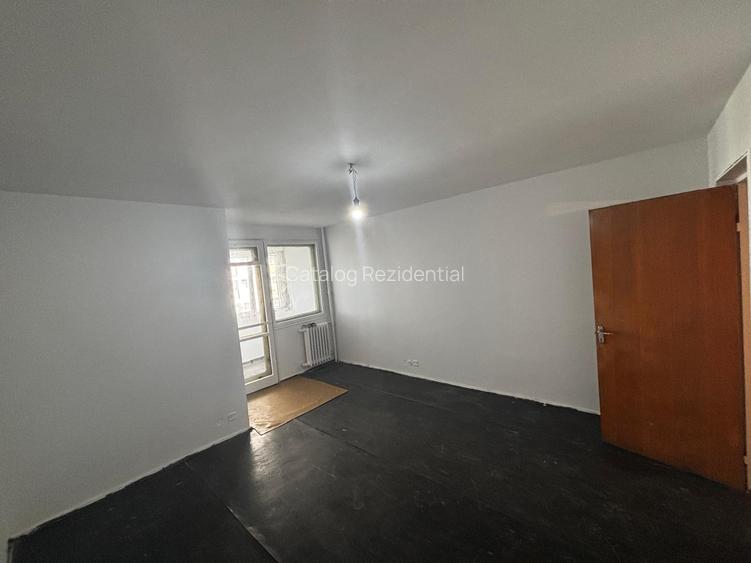 Garsoniera de vanzare in zona Costin Georgian-metrou - 3