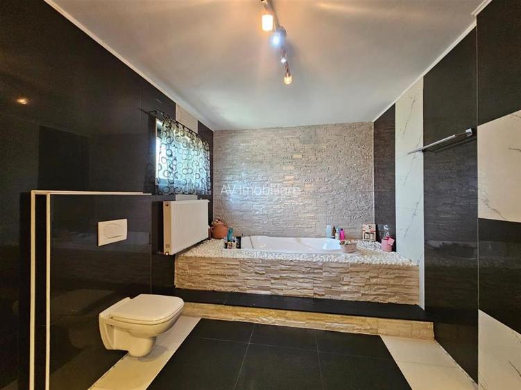 VANZARE VILA INDIVIDUALA | TOATE UTILITATILE| DRUM ASFALTAT | PISCINA - 13