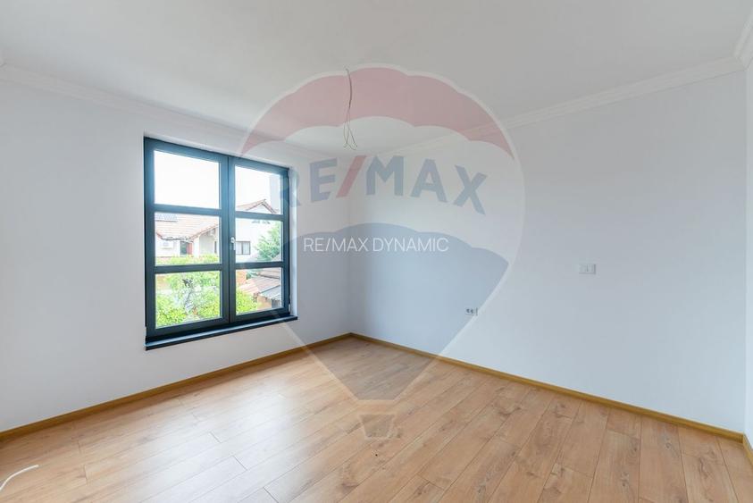 Casa eleganta si spatioasa - in complex privat, zona centrala Arad - 21