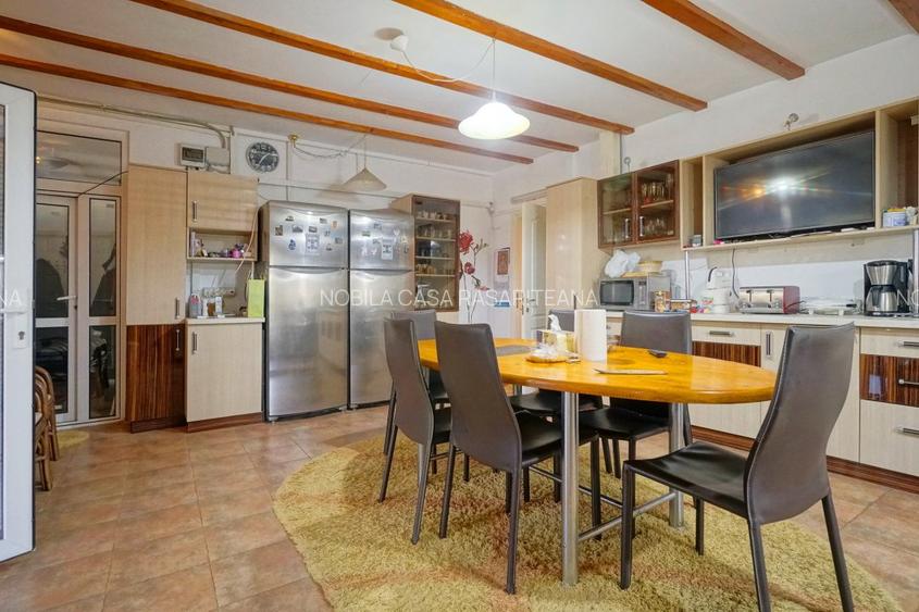 VILA CU PISCINA SCROVISTEA, IDEALA CAMIN DE BATRANI - 4